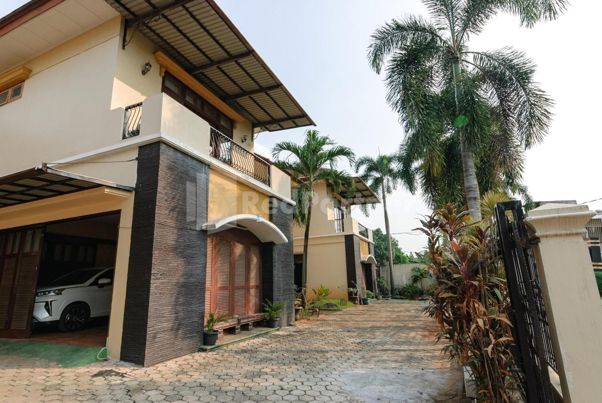 Sr Residence Near Mall Ciputra Cibubur Mitra Reddoorz Bekasi Bagian luar foto