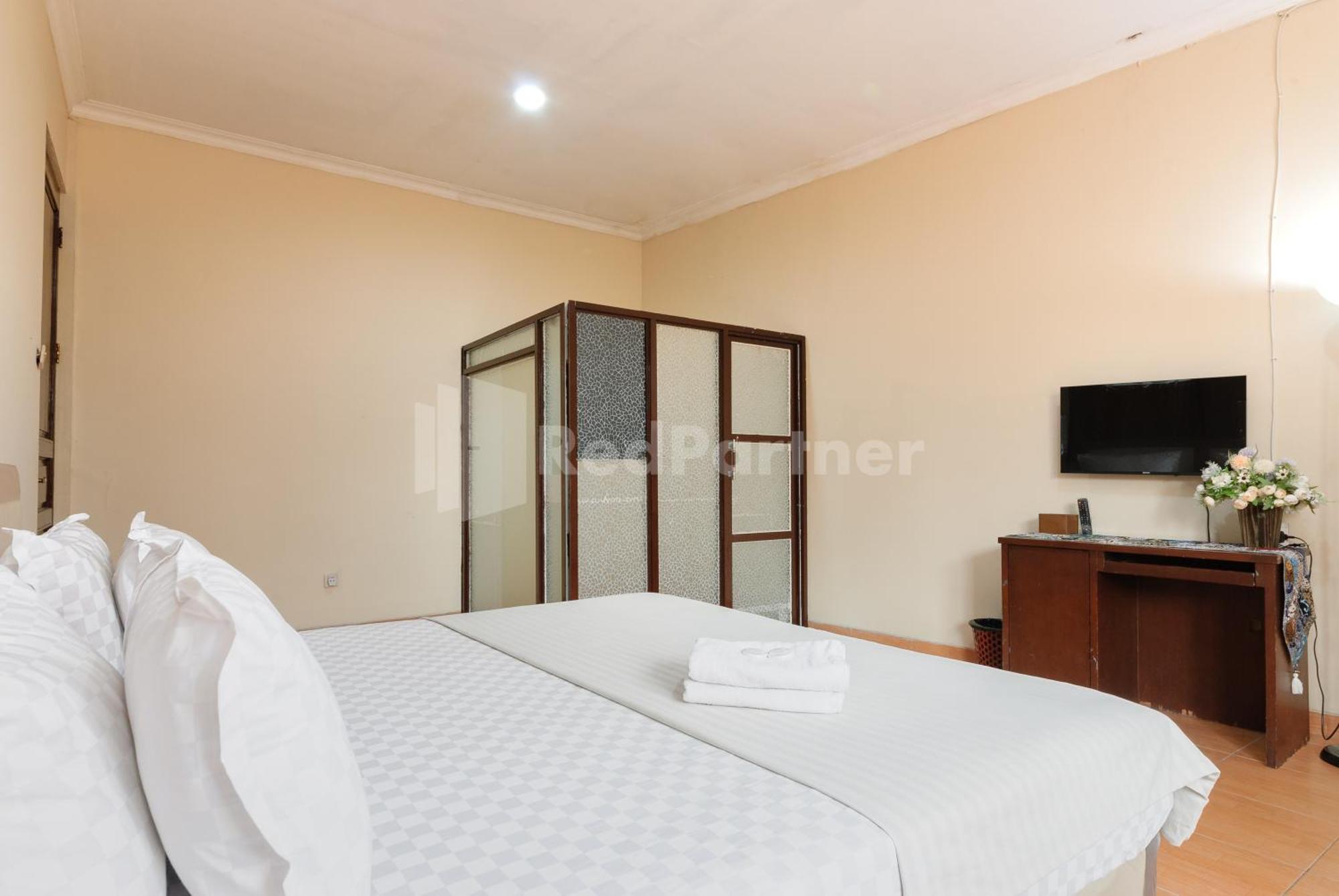 Sr Residence Near Mall Ciputra Cibubur Mitra Reddoorz Bekasi Bagian luar foto